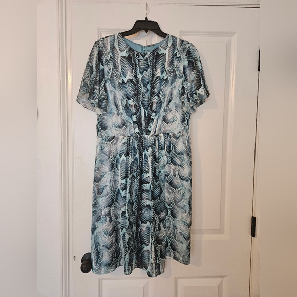 Elie Tahari Dia Silk Dress, Size 12, Retail $468 - Picture 2 of 9